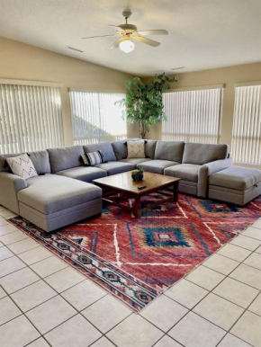 Grand Residence - Spacious Retreat - 3 bed, 2 bath